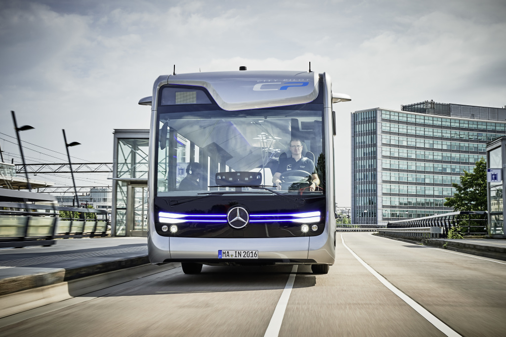 FOCUS: Daimler presents autonomous bus of the future - Transport, Roads ...