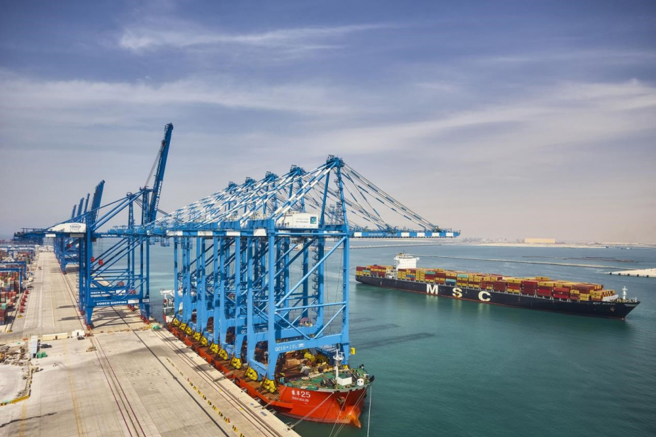 Abu Dhabi Terminals receives five new ship-to-shore cranes - , Abu